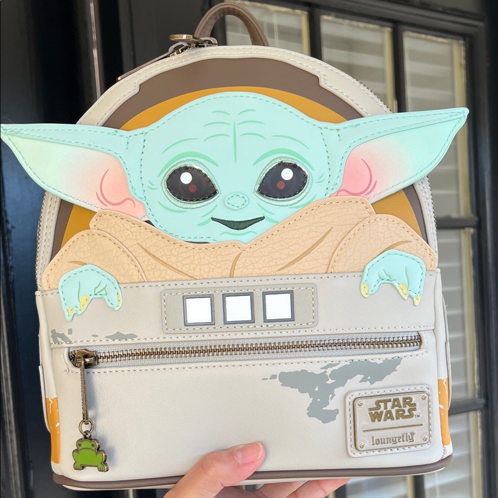 Loungefly Star Wars Mandalorian Grogu Mini Backpack